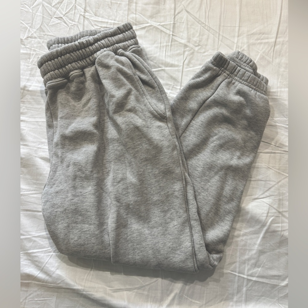 Fabletics Maddie Ziegler Joggers